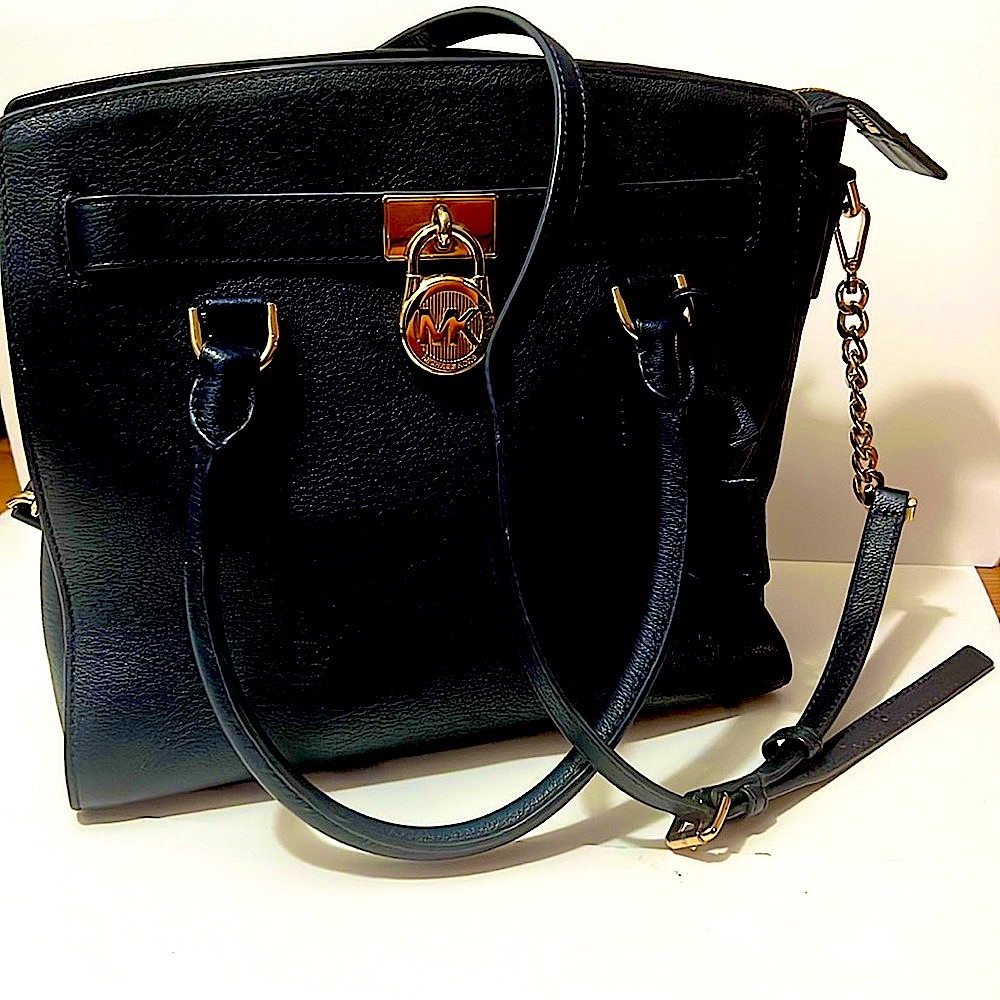 Micheal Kors bag new barely worn